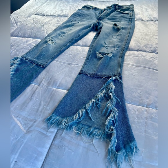 ZARA TRF Light Wash Destroyed High Rise Split Hem Flare Jeans | Size 2 / EUR 34 - Picture 2 of 16